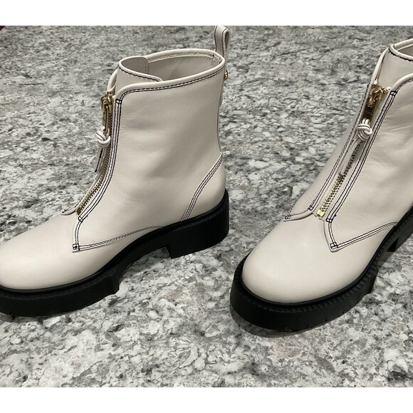 Coach Liza Leather Bootie White 5B - Picture 4 of 12